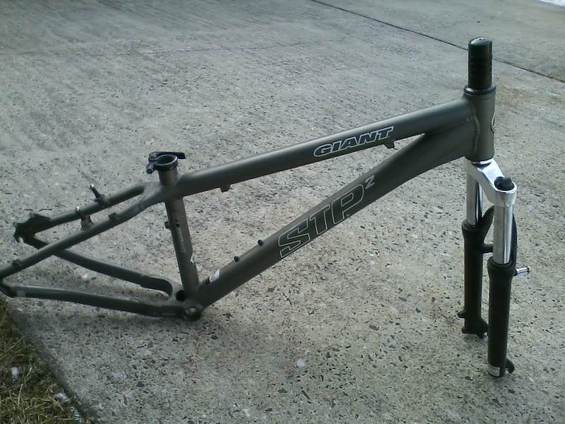 2005 Giant STP 2 Frame and Fork For Sale