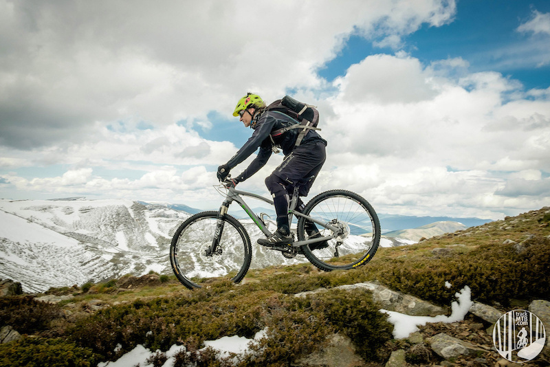 Nice descends reaching Pico Urbion