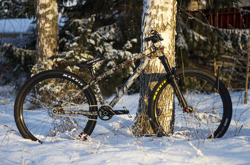 Canyon bikes stitched wintercamo. New dirtjump bike for 2015