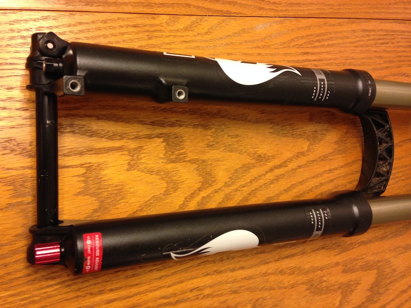 2013 Fox 32 RL 150mm QR 15 forks in mint condition