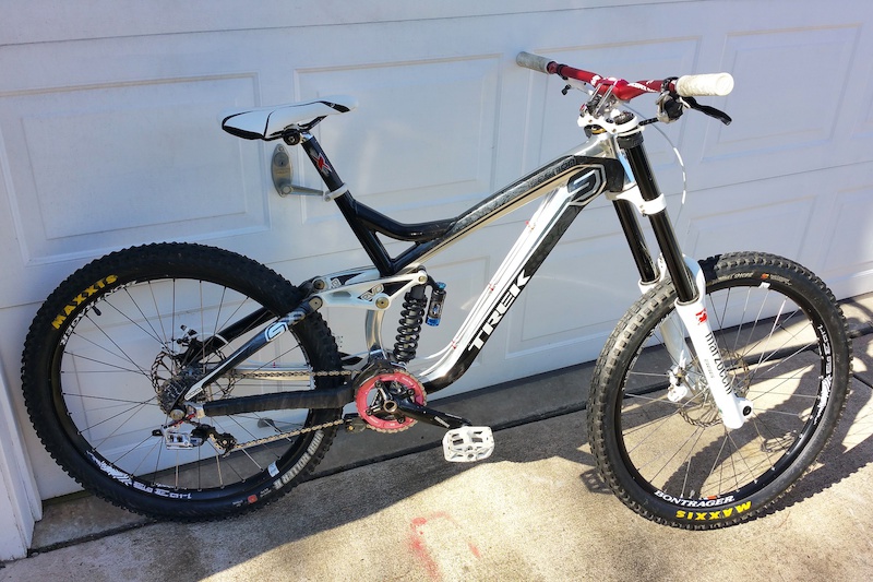 2010 TREK SESSION 88 DH ADJUSTABLE 