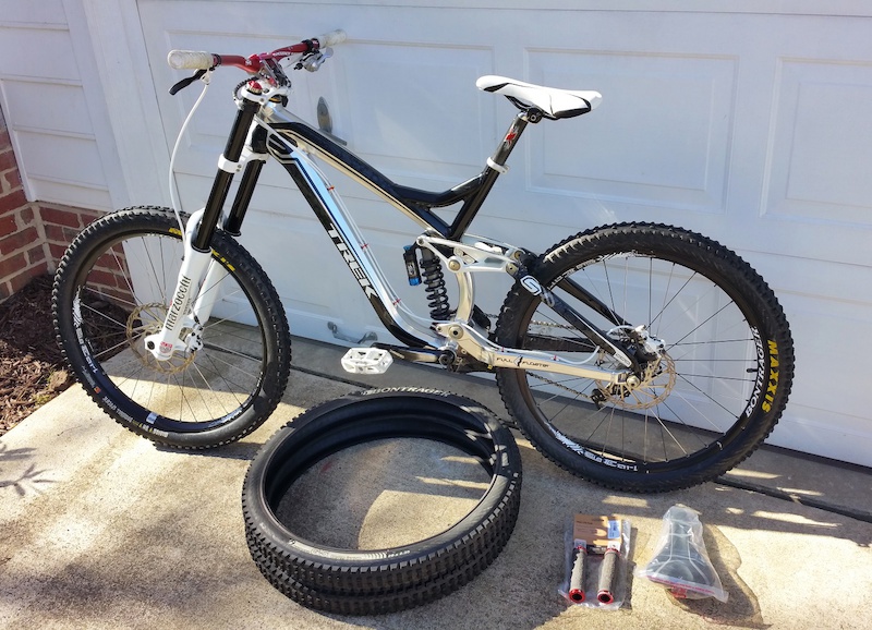 2010 TREK SESSION 88 DH ADJUSTABLE 