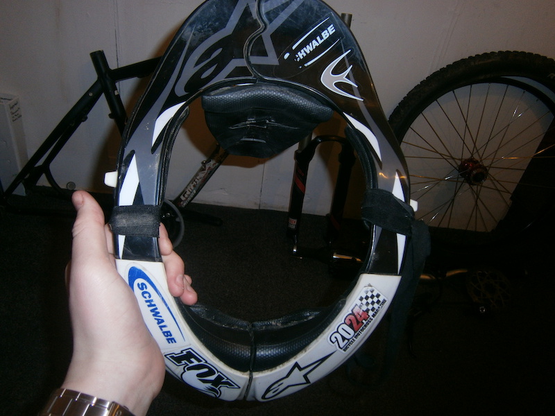 Alpinestar neck brace, medium For Sale