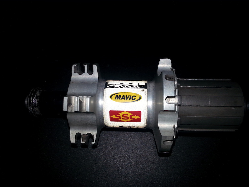 MavicCrossmaxSLSccrearhubwith rebuild kit For Sale