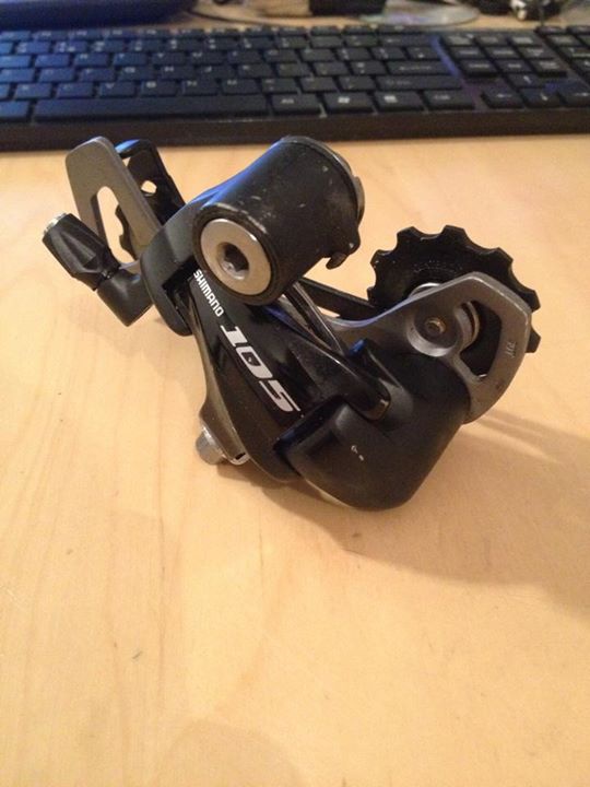 shimano 105 5700 rear derailleur