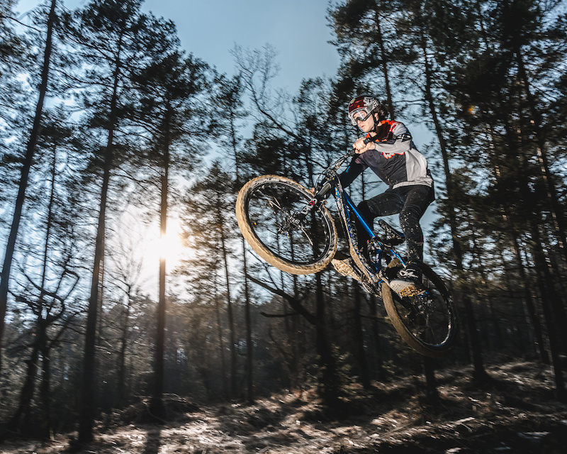 This weekend I met up with Nejc Hafner and Nace Tomat on our local trail, where we had a great time. Nejc managed to get some really stunning pictures. Thanks guys!