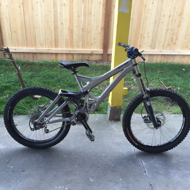 pivot switchblade frameset