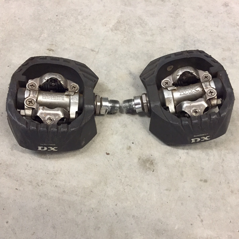 2013 Shimano dx pd-m647 pedals