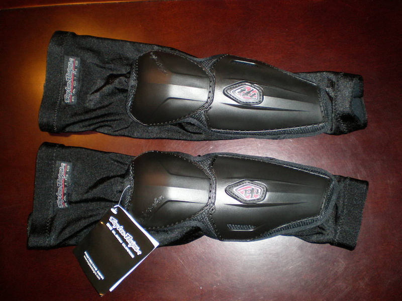 New Troy Lee SE Elbow Pads L/XL For Sale