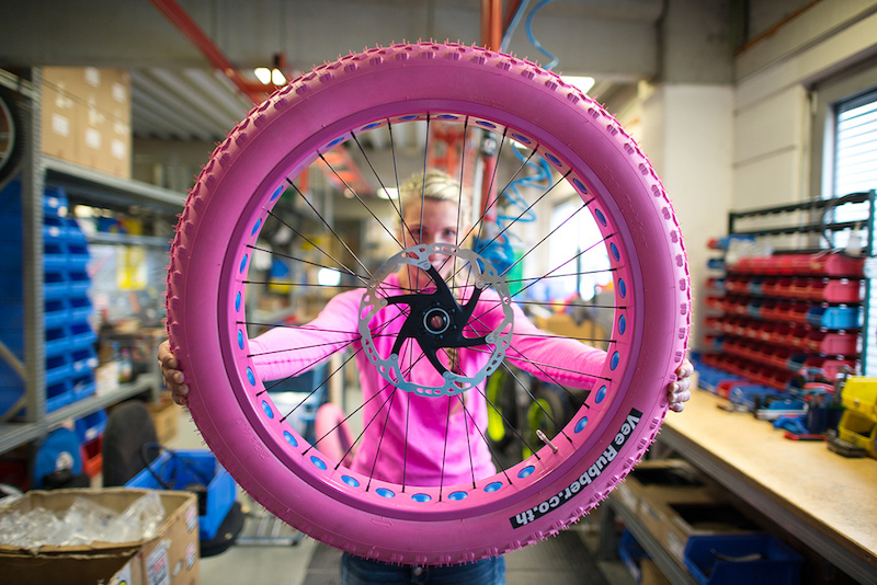 pink fat bike