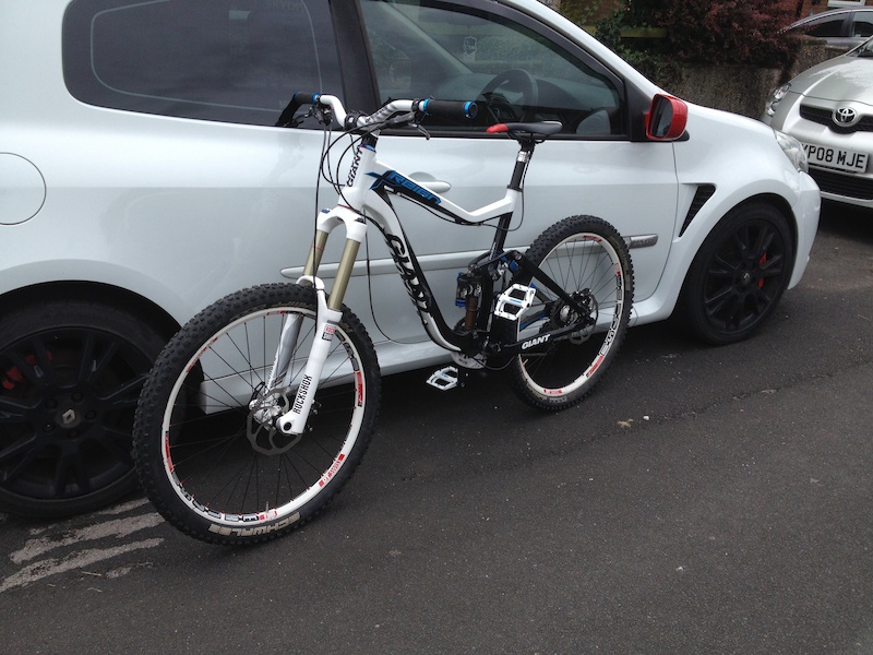 giant reign custom paint