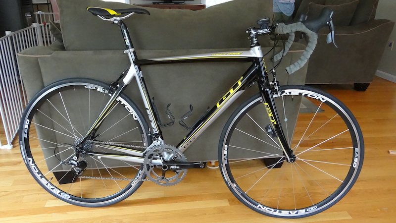 Gt series cheap 1 road bike