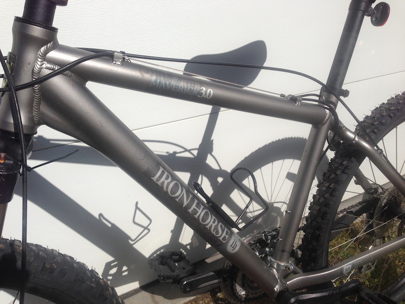 iron horse maverick 3.0 mountain bike