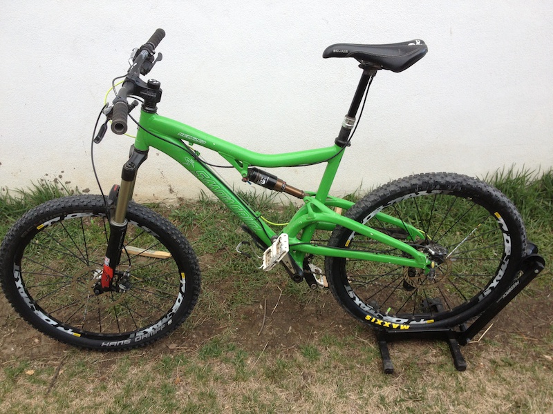 2012 Santa Cruz Heckler Large with many upgrades! open to offers!