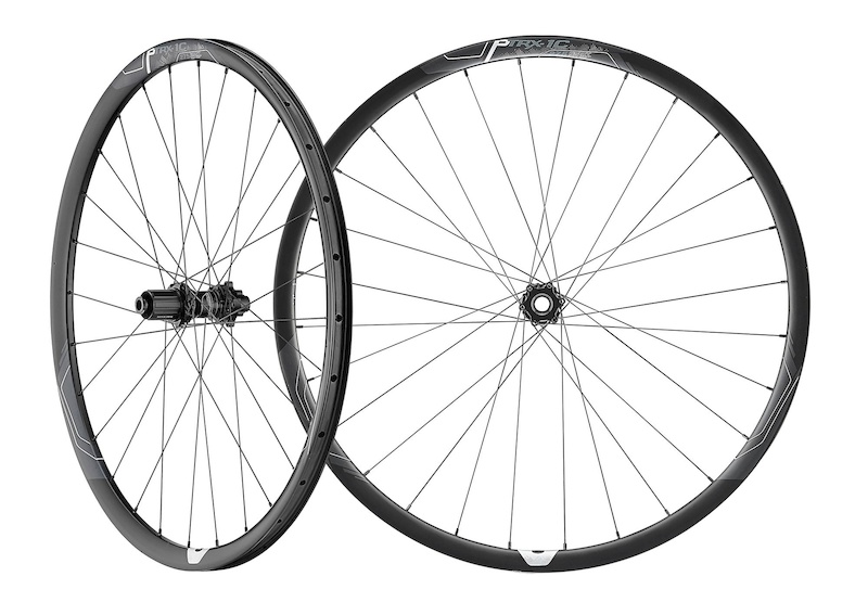 2015 NEW 27.5 Carbon Wheels - Giant P-TRX1C