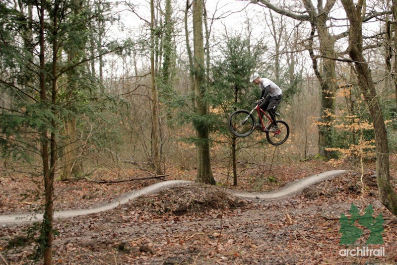 Architrails' Duncan Ferris doubling up the rollers on the Blue trail!
Designed by Architrail, constructed by Clixby's.
