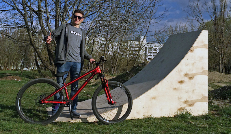 Using Dartmoor's Bike Box to Build a Wood Kicker