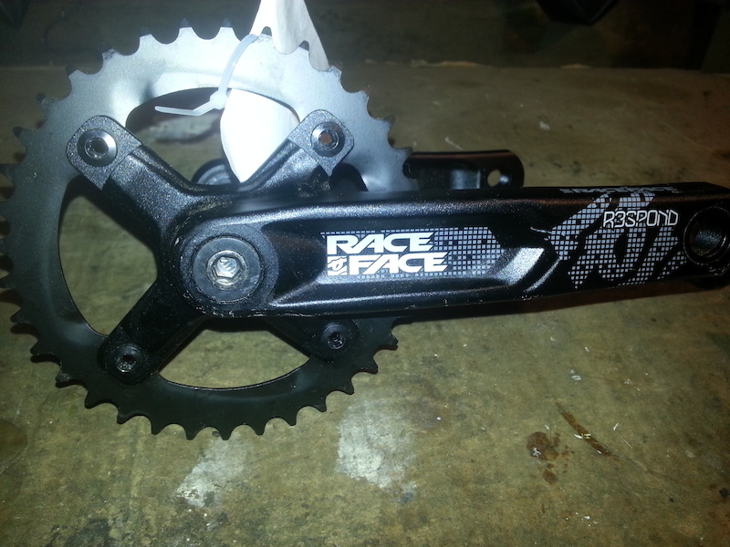 2015 Race Face Respond 83 mm crankset For Sale
