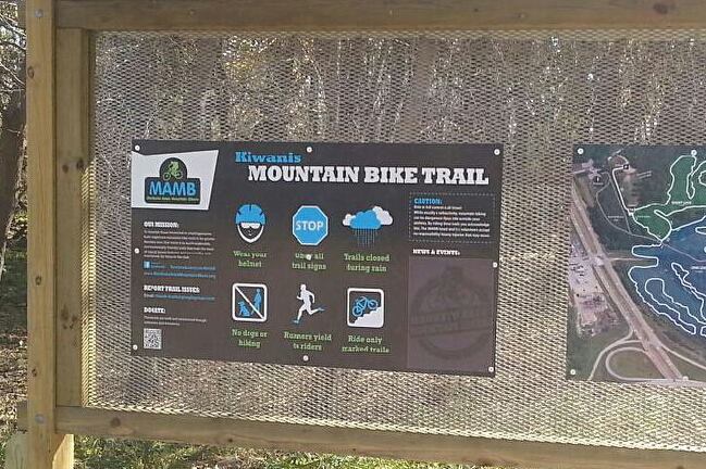 Kiwanis mountain bike trailhead sign