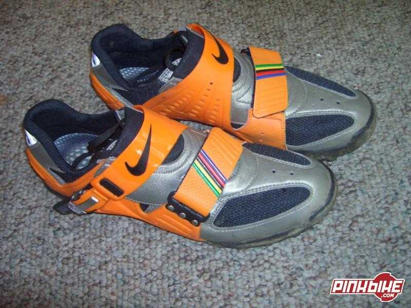 new Nike Cairns Clipless shoes For Sale