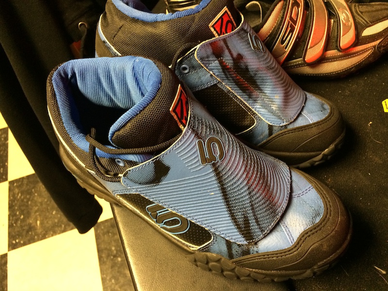 2014 5-10 DJ or platform pedal shoes, US 9.5 worn twice