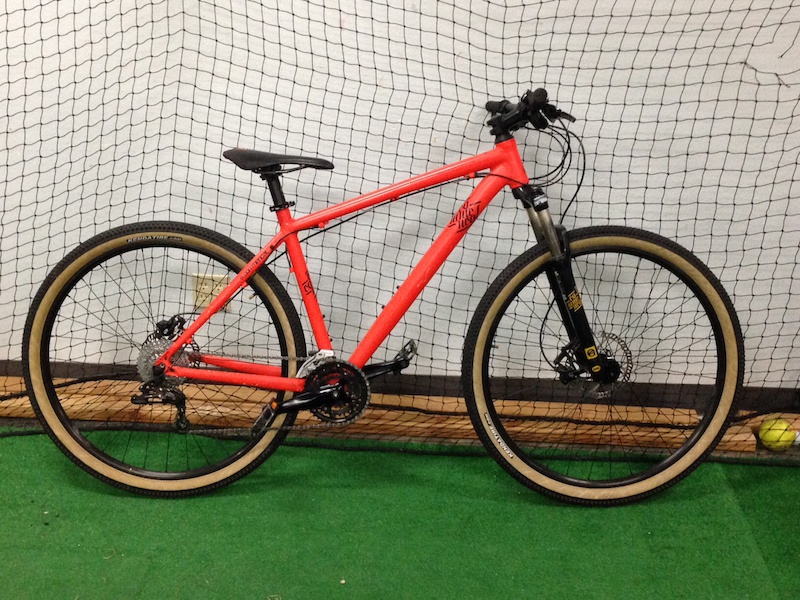 commencal supervelos bike