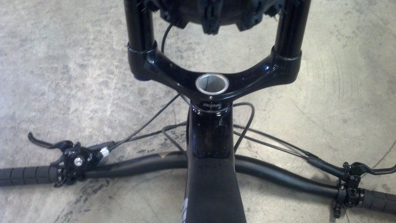 2014 Fatbike Borealis Echo Bluto carbon wheels