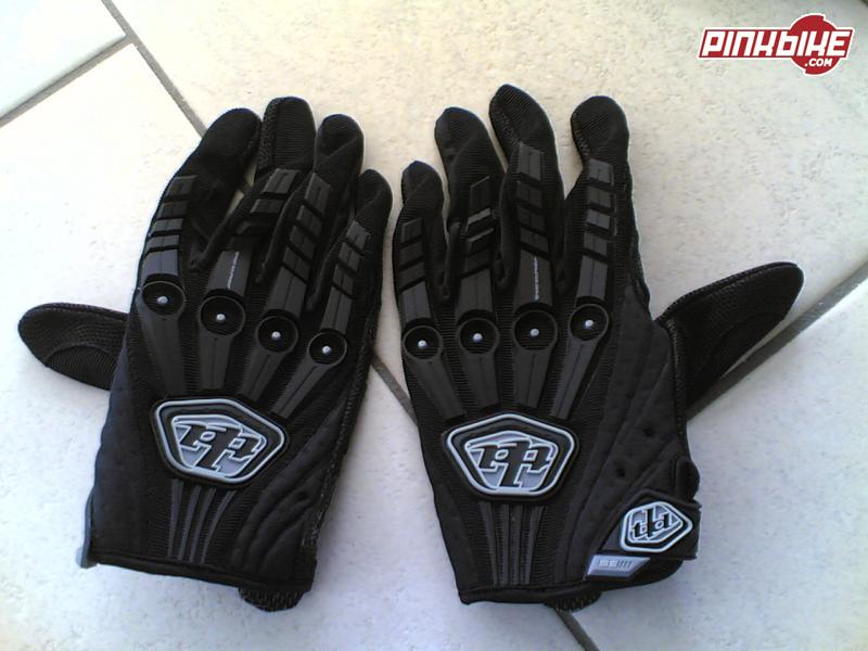 very nice GP gloves troy lee