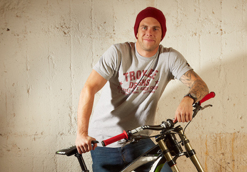 Cam Zink joins YT cycles