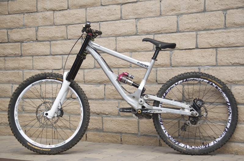 commencal supreme 2011