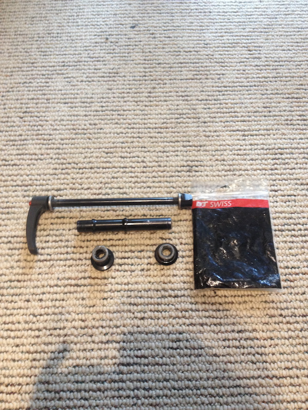 dt swiss 10x135mm axle kit For Sale