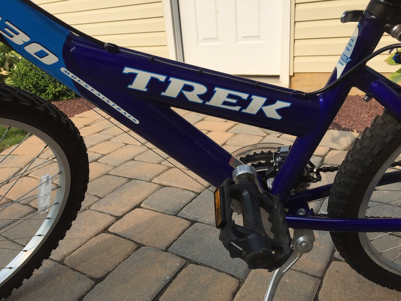 Trek mountain track online 230