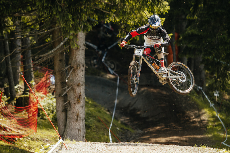 Madison Saracen Factory Team In Leogang - Pinkbike