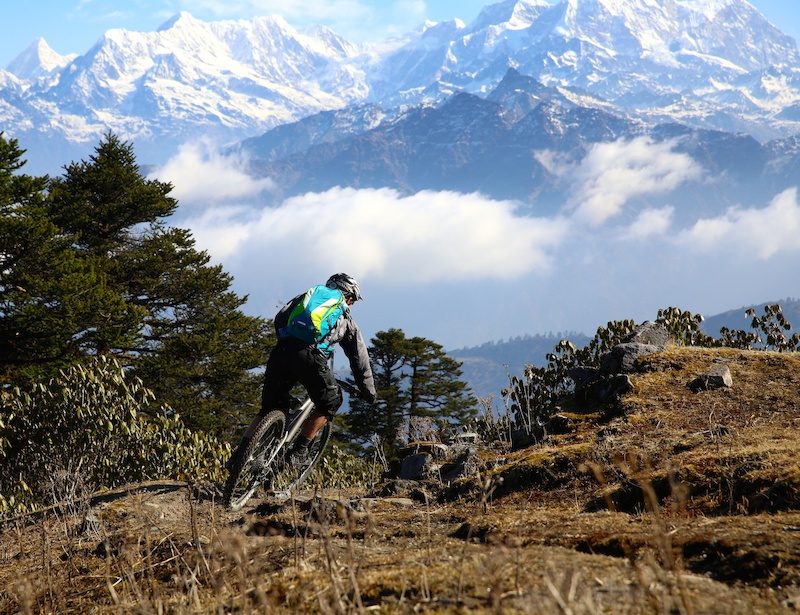 mountain bike nepal holidays trip donwhill