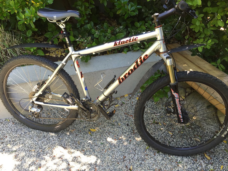 2003 Brodie Kinetic 17