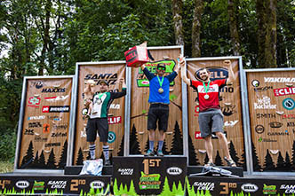 racing for the win in the 2015 OES Hood River Enduro.
