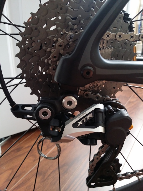 Mint Xtr 10spd group set for sale. Mounted, ridden once on a casual
 ride, then stored