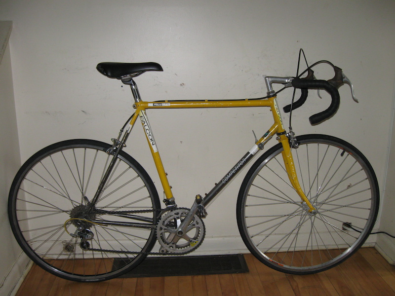 90's FALCON COMPETITOR ROAD BIKE---$310 OR BEST OFFER For Sale