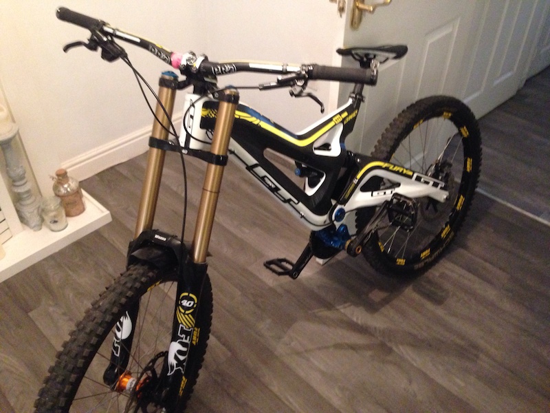 2013 GT FURY CARBON WORLD CUP For Sale 2013 GT FURY CARBON WORLD CUP For Sale