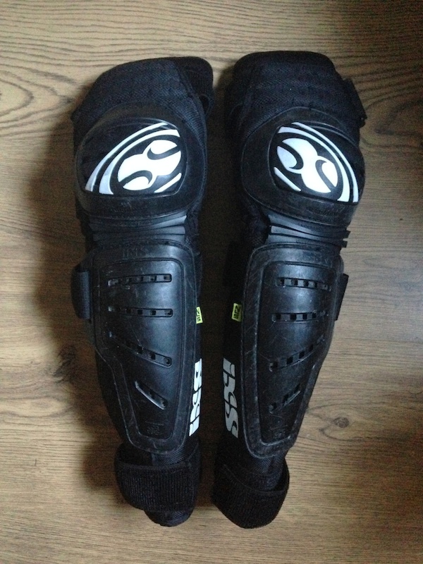 2015 IXS Cleaver Knee Shin Pads For Sale