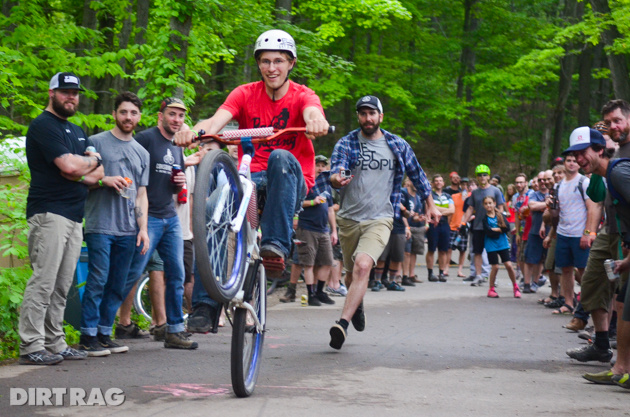 photo by DirtRag at dirtfest 2015
wheelie contest on a Transition Klunker coaster brake