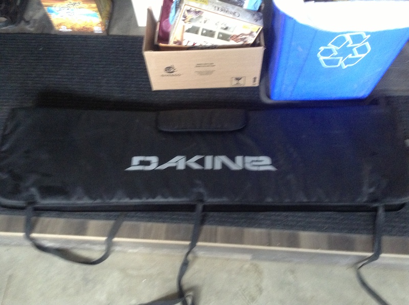 2013 DAKINE TAILGATE PROTECTOR LIKE NEW For Sale