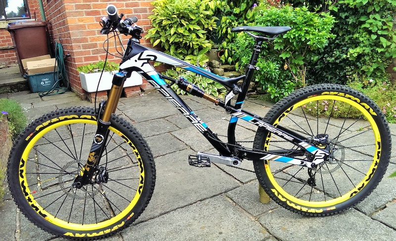 2013 Lapierre Spicy 916 Carbon - UKGE series winning bike