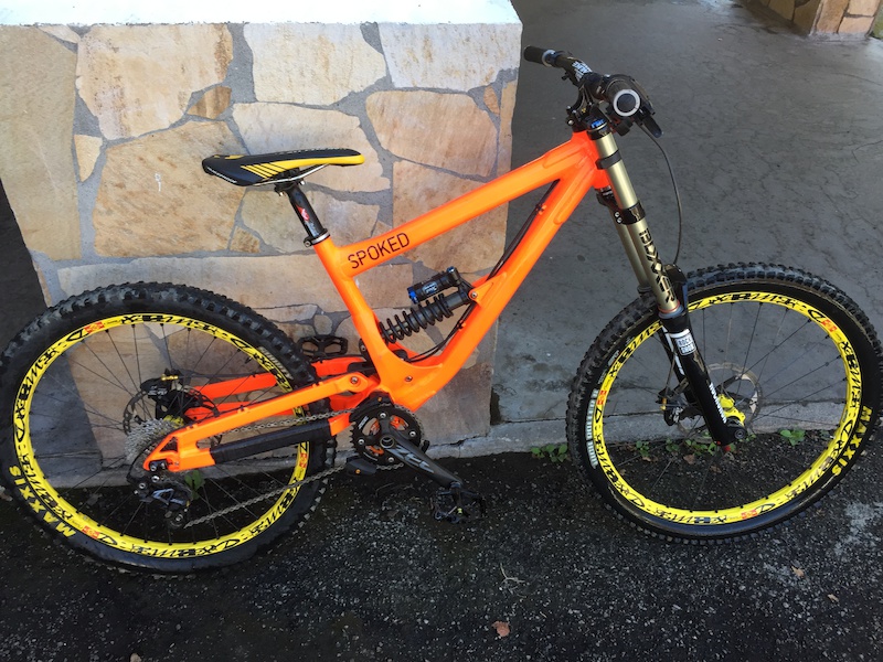 commencal dh v2