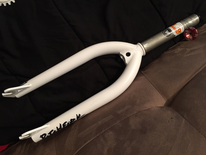 S&m pitchfork XLT with printed s&m top cap near new For Sale