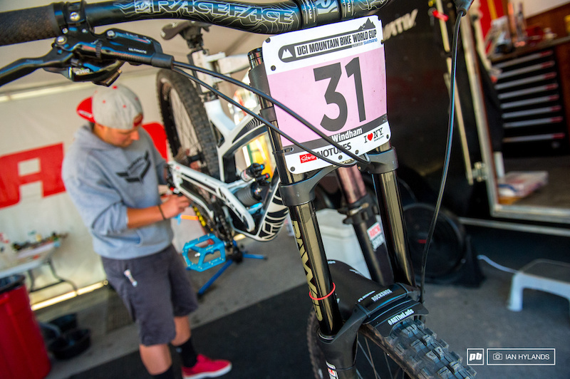 Cam Zink gave Missy Giove a nice new YT to race on at Windham. SRAM's Evan Warner gets it all ready for the day.