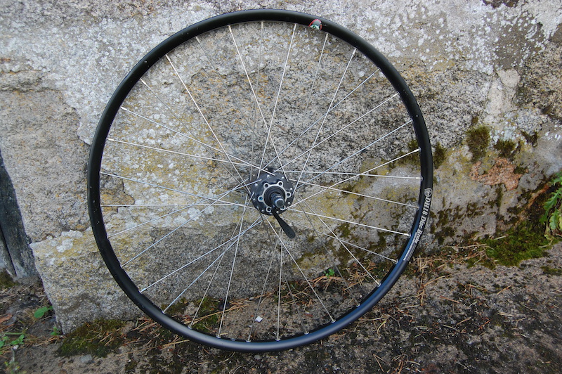 2009 Shimano deore wheel 9mm qr