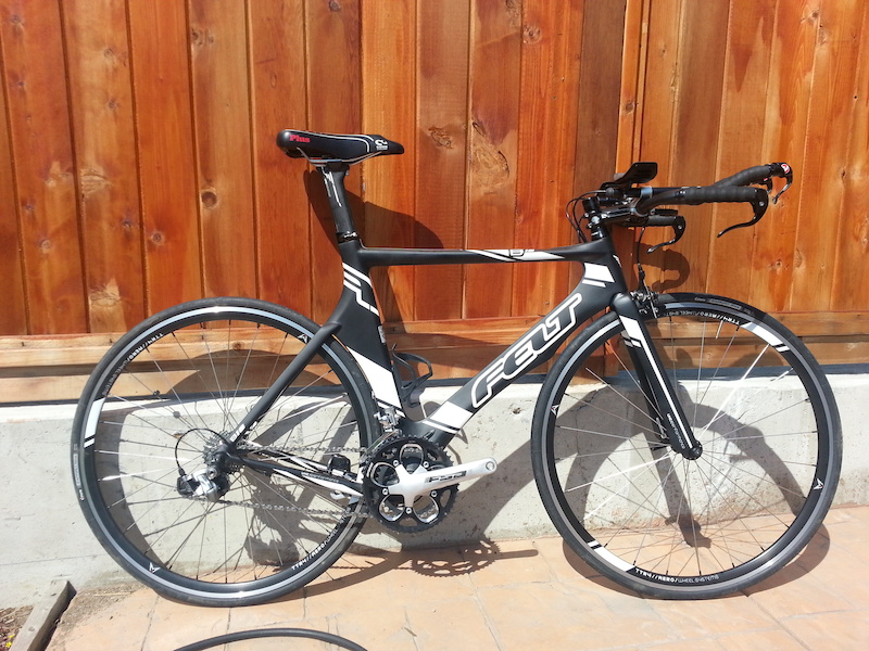 felt b12 tri bike