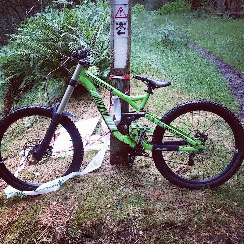 commencal supreme v3 2013