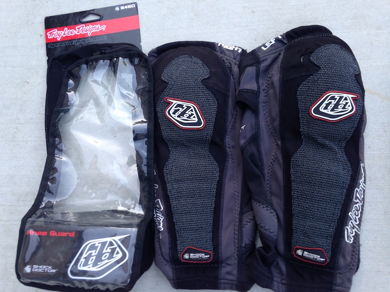 0 Troy Lee Designs 5550 and 5450 Elbow and Knee Guards
